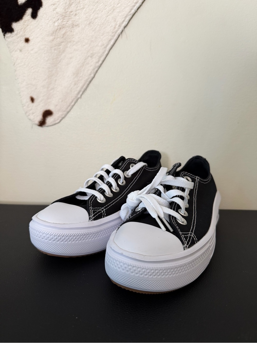 Converse Platform Black and White Low-Top